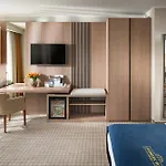 Landmark Creek & Wellness 4*