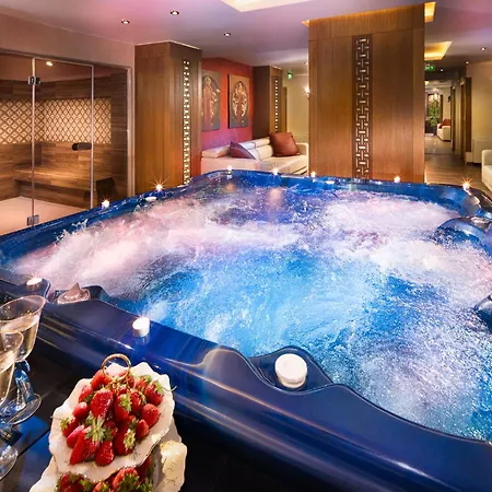 Landmark Creek And Wellness فندق 4*