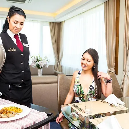 Landmark Creek And Wellness 4* بلوفديف