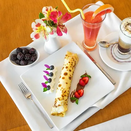 Landmark Creek & Wellness 4*