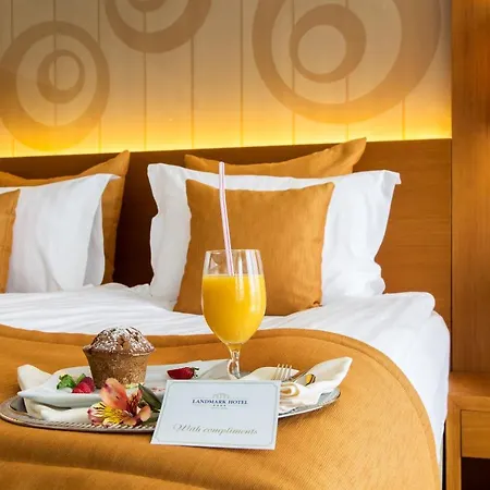 Landmark Creek & Wellness ホテル 4*