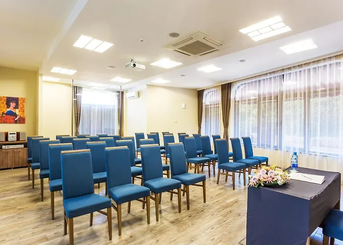 Landmark Creek & Wellness Отель 4*